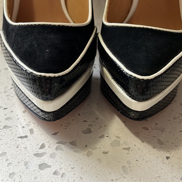 L.A.M.B size 6 platform heels - Picture 6 of 8